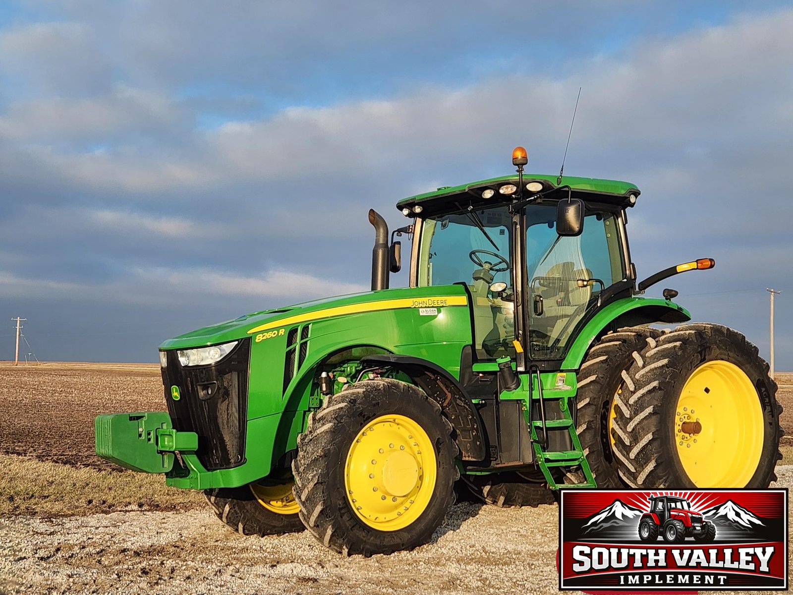 2011 John Deere 8260R